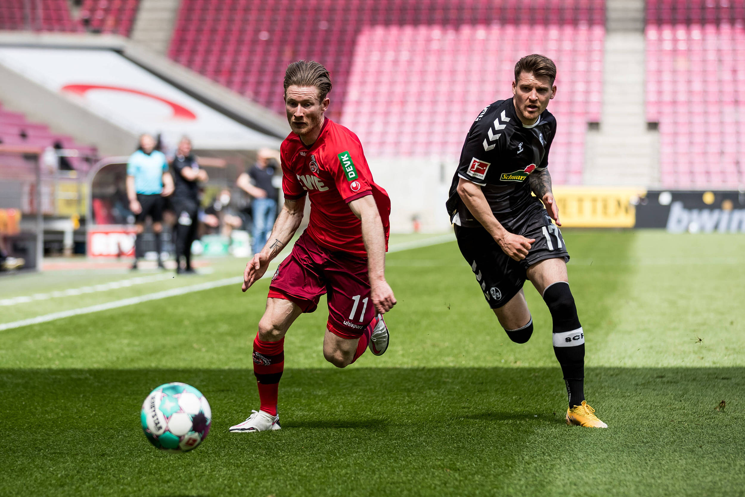 包含柏林赫塔队员兢兢业业，德甲联赛排名节节攀升的词条