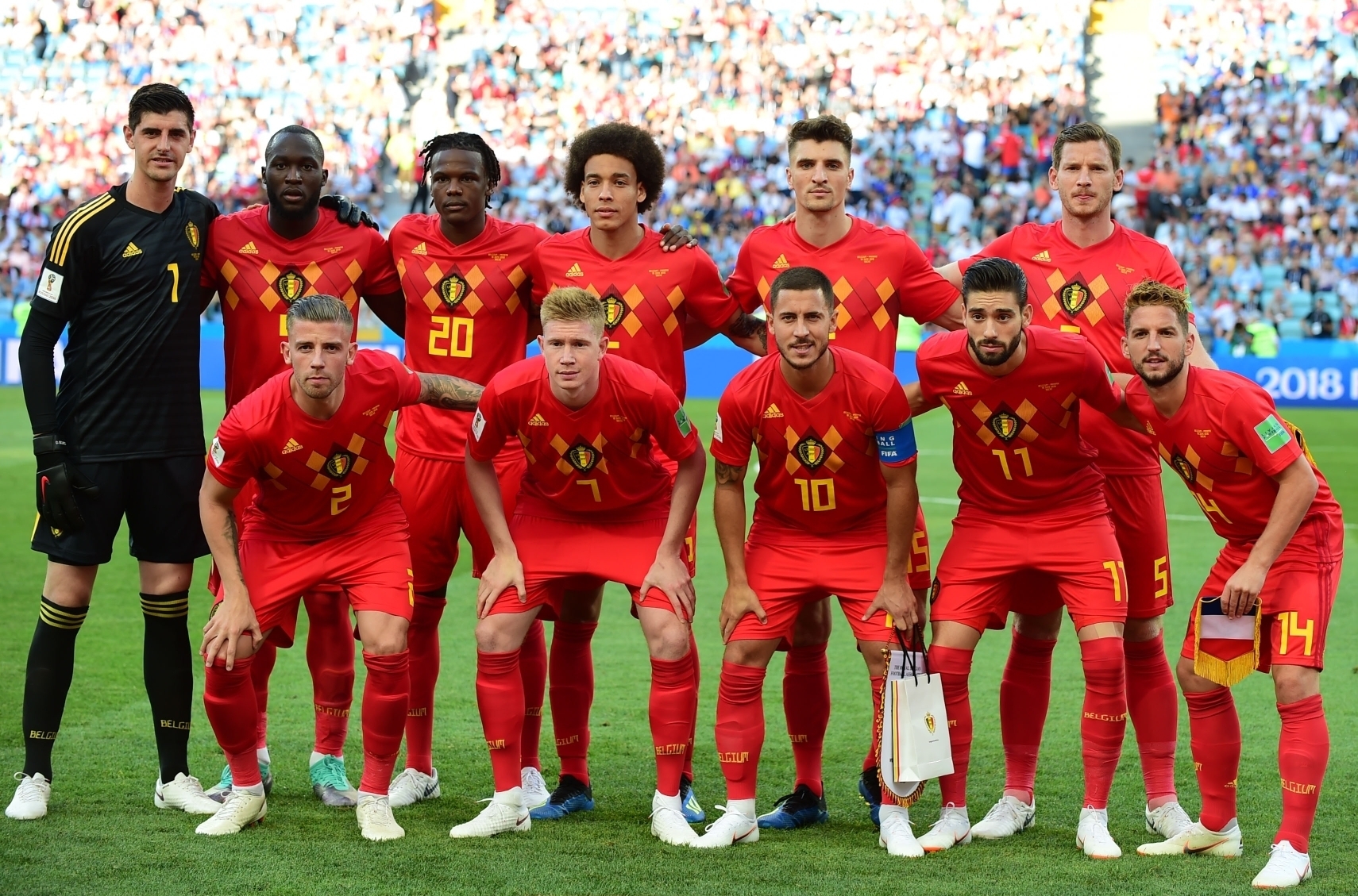 世界级足球盛事掀起热潮，共赴盛宴的简单介绍