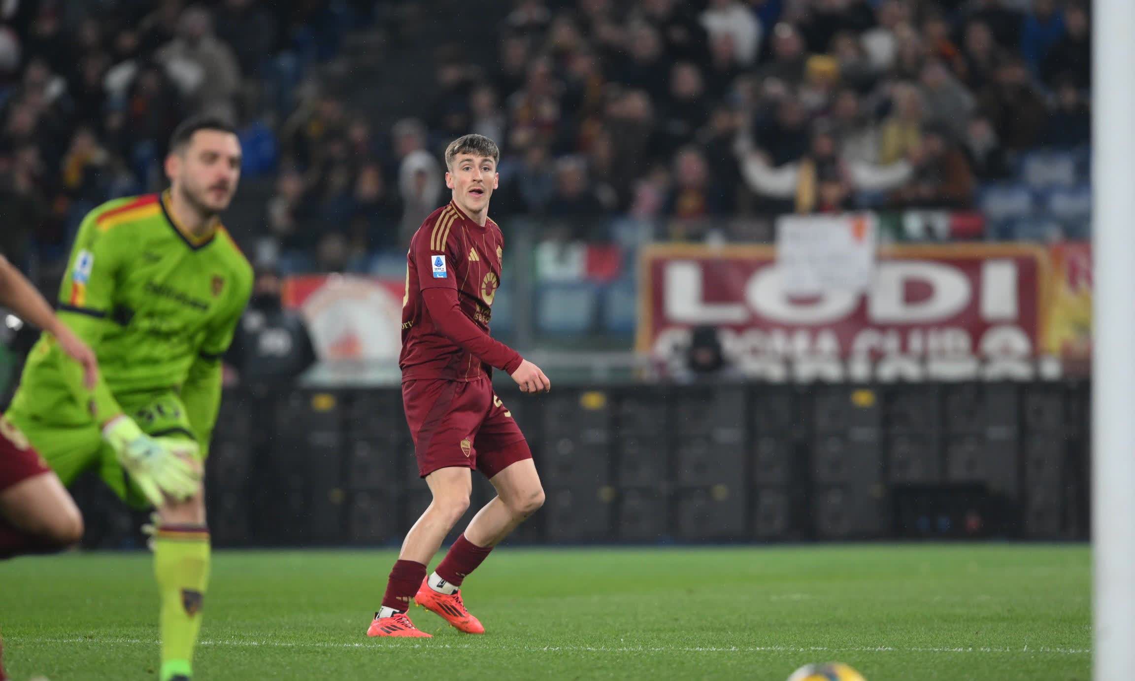 包含洛伦佐-因西涅正积极调整状态，备战下一场比赛的词条