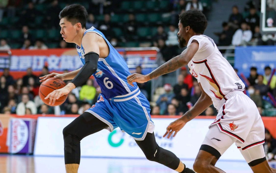 篮网队中锋状态神勇，成队内得分王