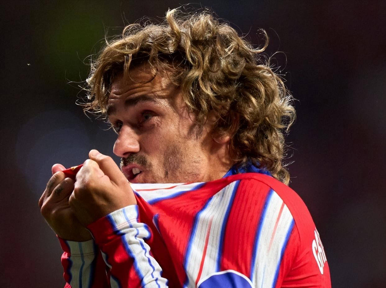 包含巴萨前锋格列兹曼传出受伤消息，或将缺席下一场比赛的词条