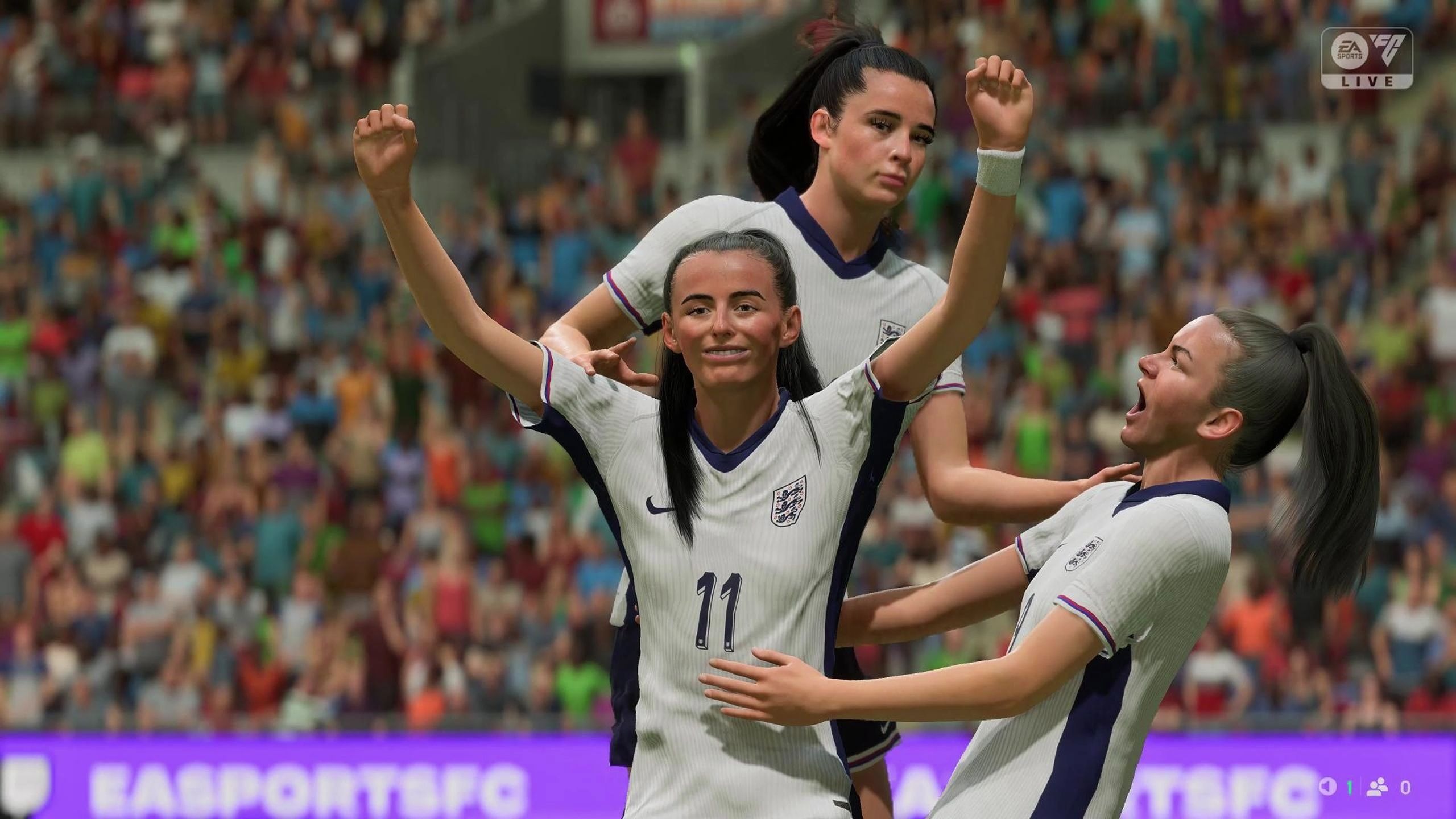 热闹的足球比赛：女子国家队斗智斗勇