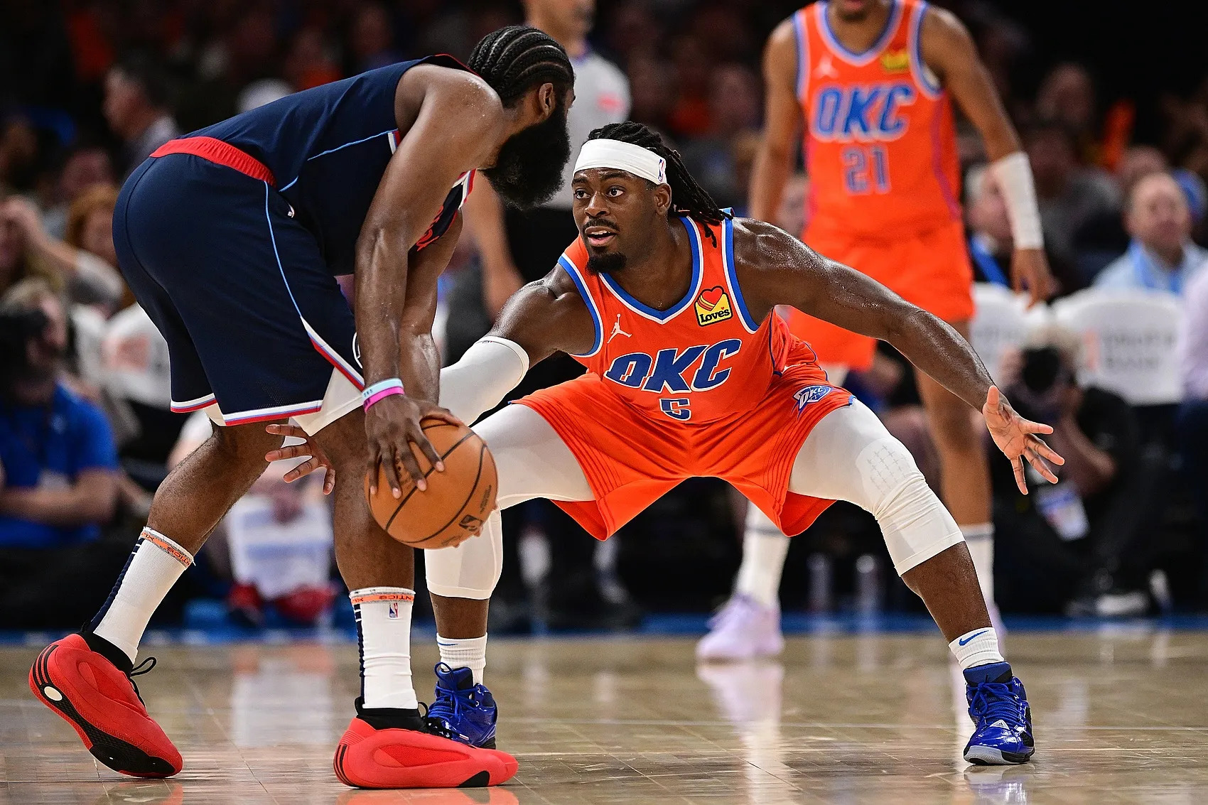 快船队主场大胜尼克斯队