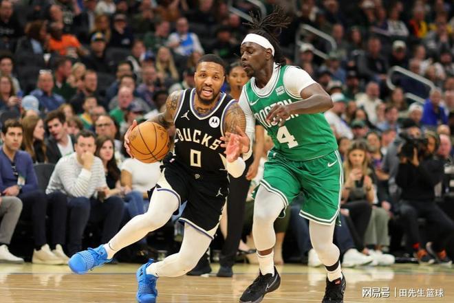 雄鹿主场大胜凯尔特人