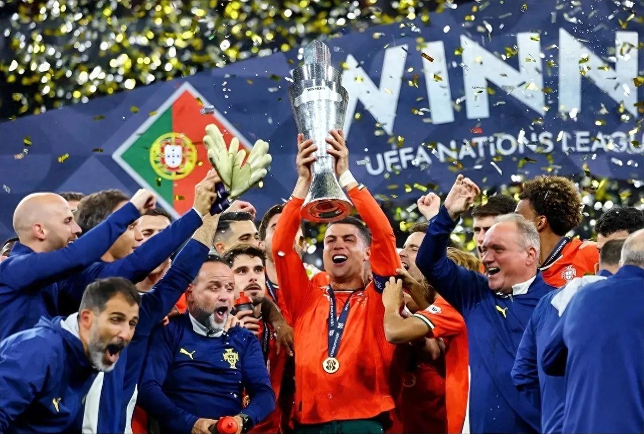 包含欧洲联赛比赛中，西班牙队力克对手获得胜利晋级的词条